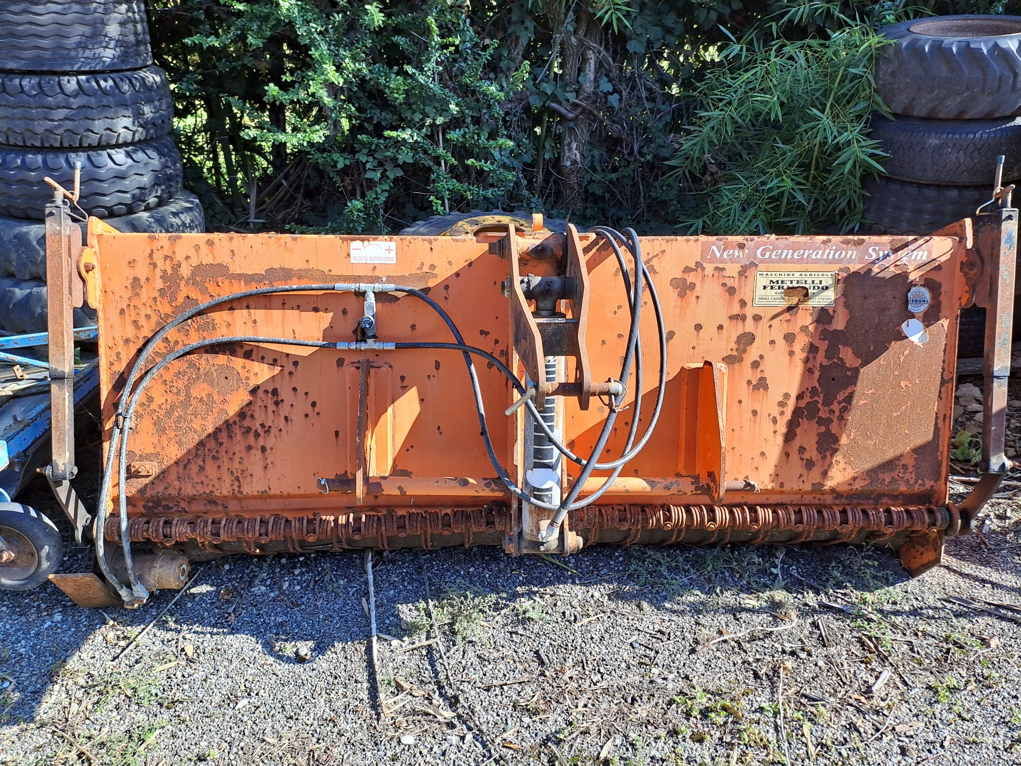 SPARGISALE AUTOCARICANTE TECNOMECCANICA